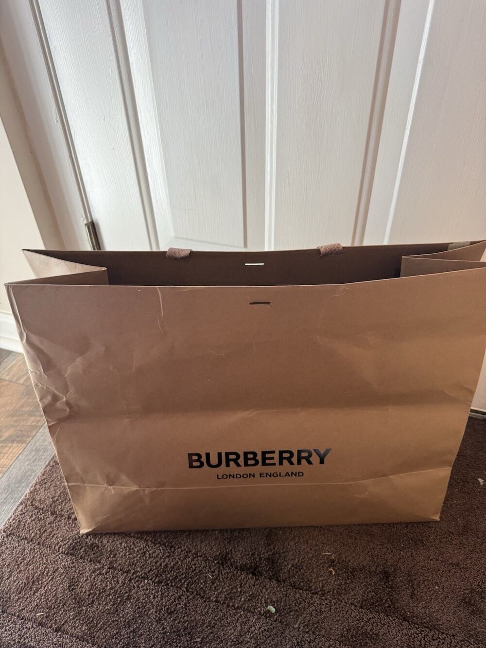 New Classic Brown Burberry Lrg Shopping Gift Bag 15” x 10x 4”